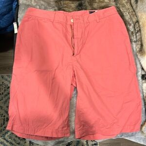 Vineyard Vines men’s club short, 32